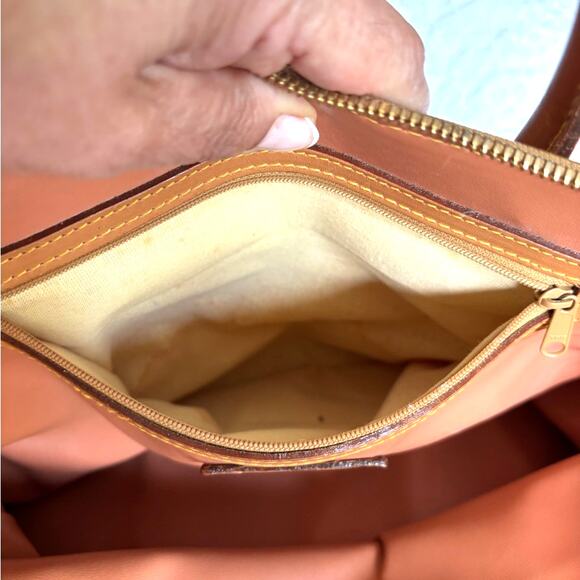 Alviero Martini Map Print Tan Handbag - Picture 6 of 9